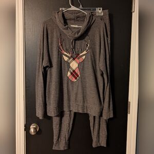 Maurice Christmas Reindeer Pajamas Set